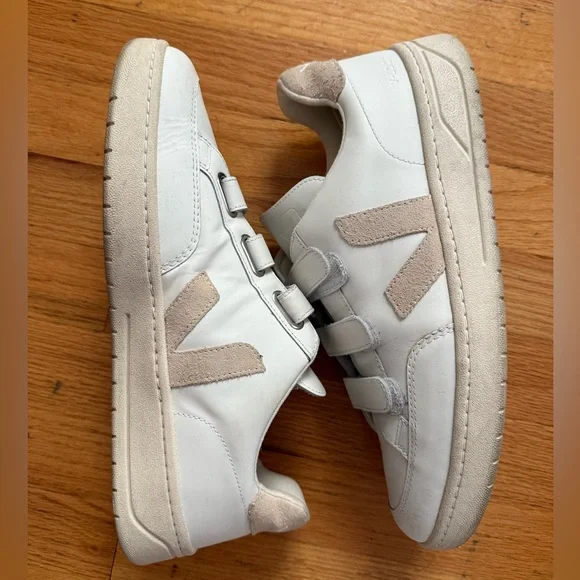 Veja White and Cream Sneakers Veja White and Cream Sneakers main image 1